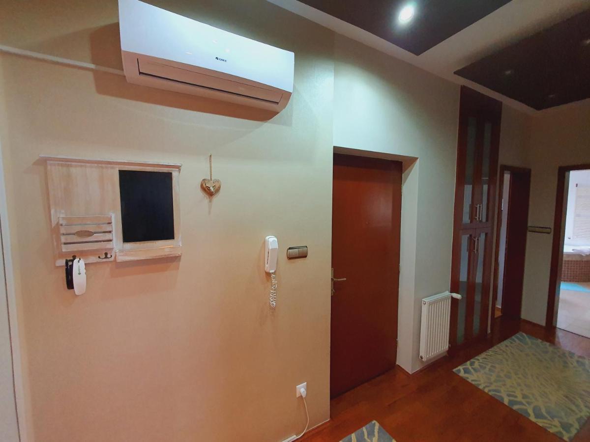 Adel Apartman ميسكولك المظهر الخارجي الصورة