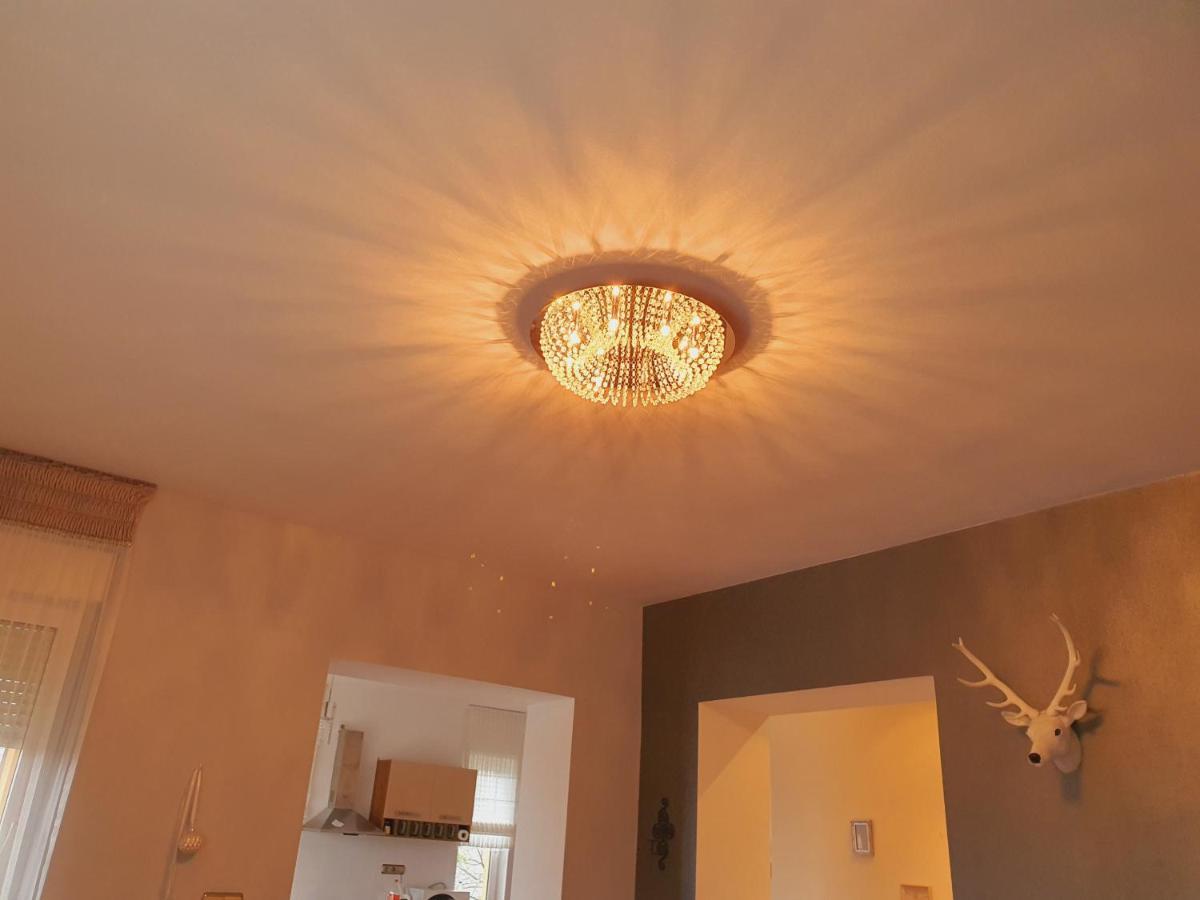 Adel Apartman ميسكولك المظهر الخارجي الصورة